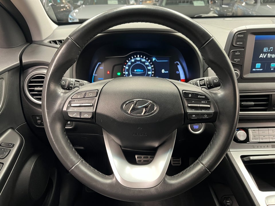 Hyundai Kona 64 EV Essential 5d