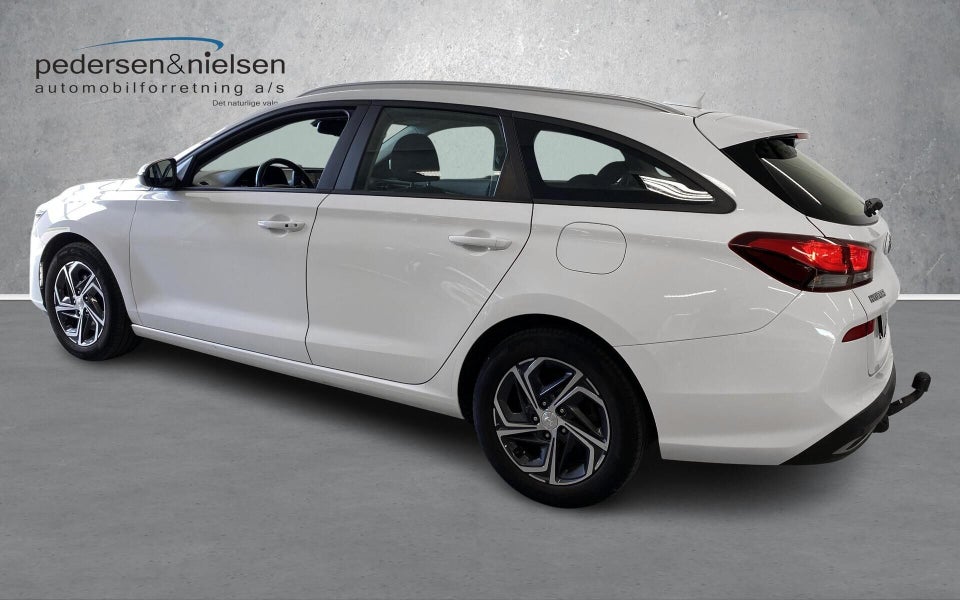 Hyundai i30 1,0 T-GDi mHEV Essential DCT 5d