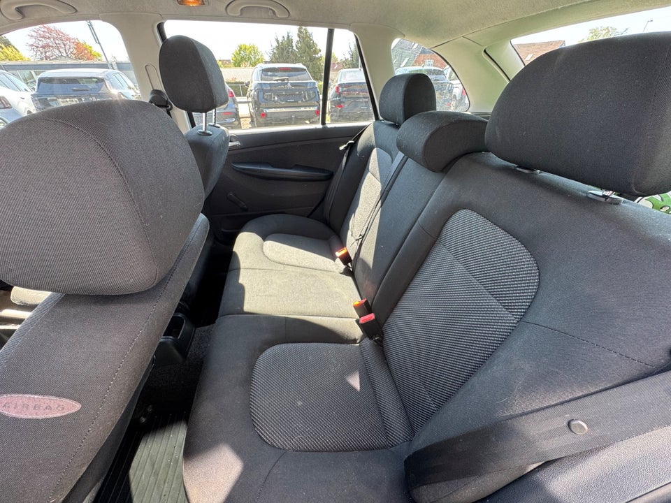 Skoda Fabia 1,2 12V Ambiente Combi 5d