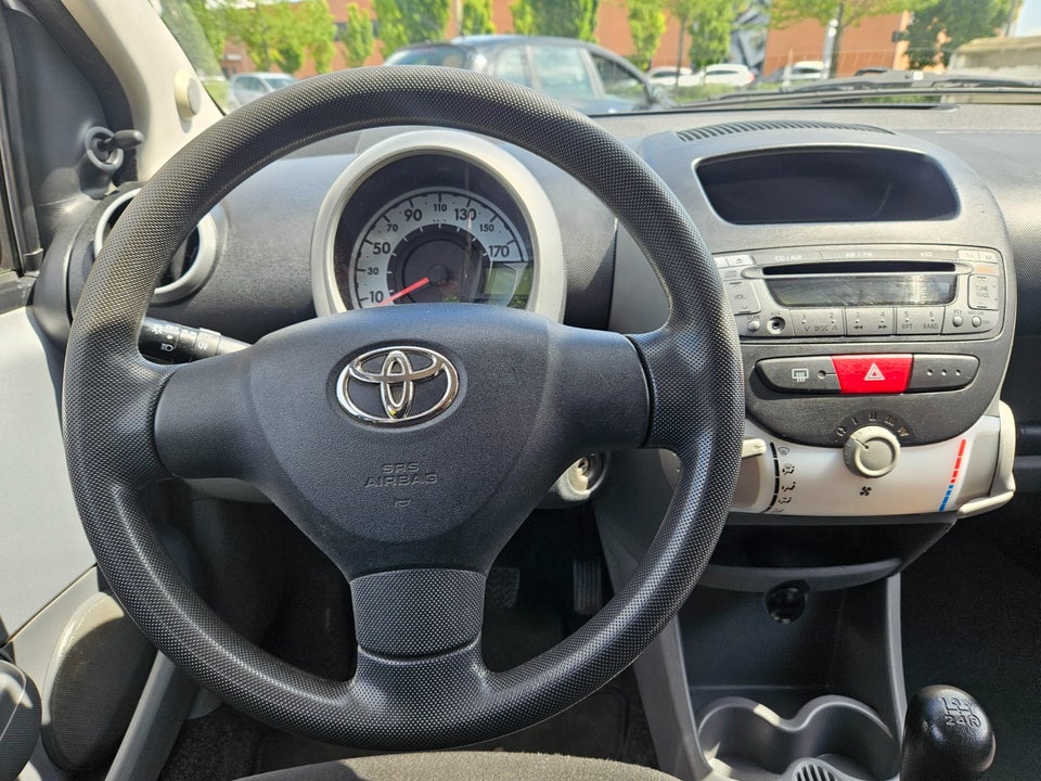 Toyota Aygo 1,0 Plus 5d