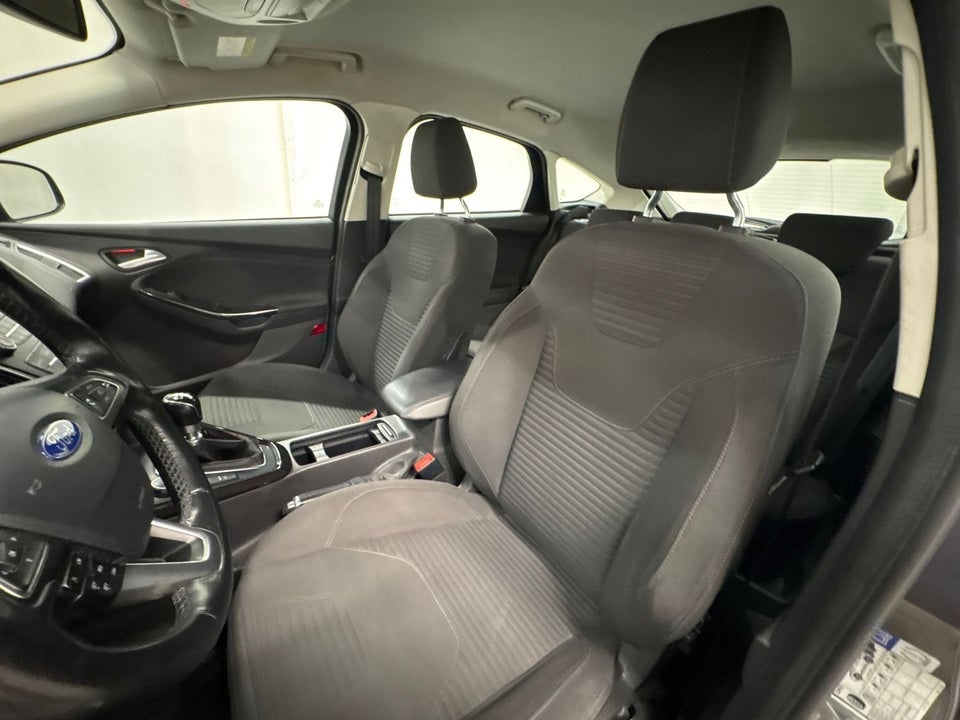 Ford Focus 1,0 SCTi 125 Titanium 5d