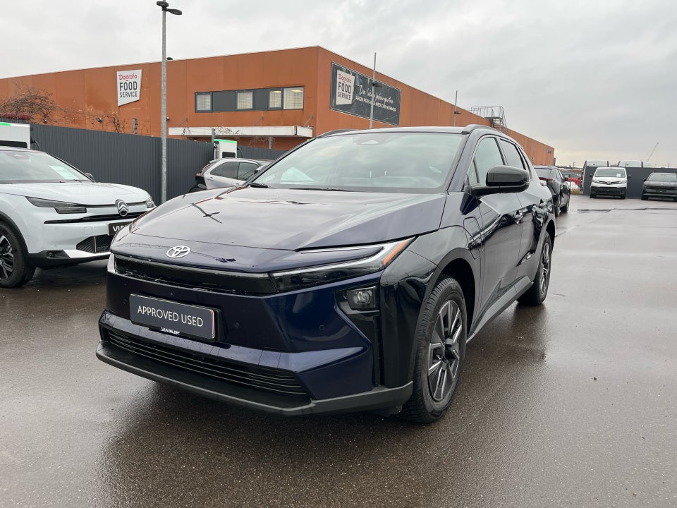 Toyota bZ4X 73 Executive 5d