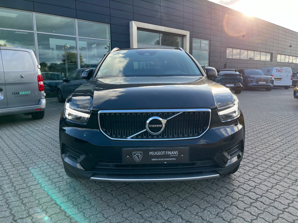 Volvo XC40 2,0 T4 190 Momentum aut. 5d