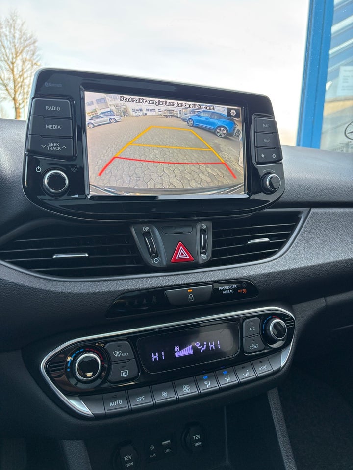 Hyundai i30 1,4 T-GDi Premium stc. DCT 5d