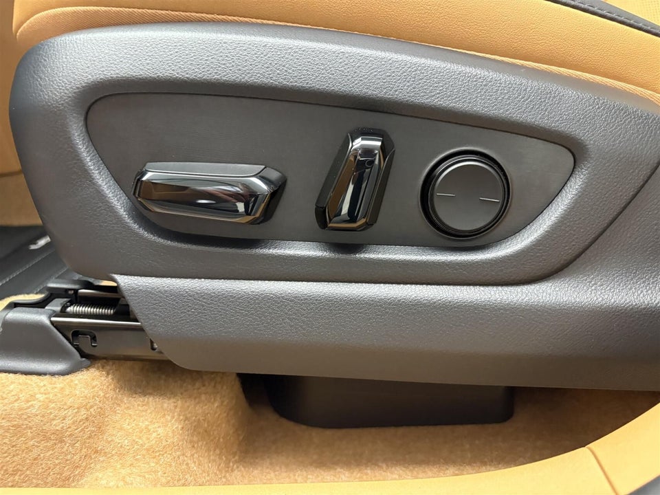 Lexus RZ300e Executive 5d