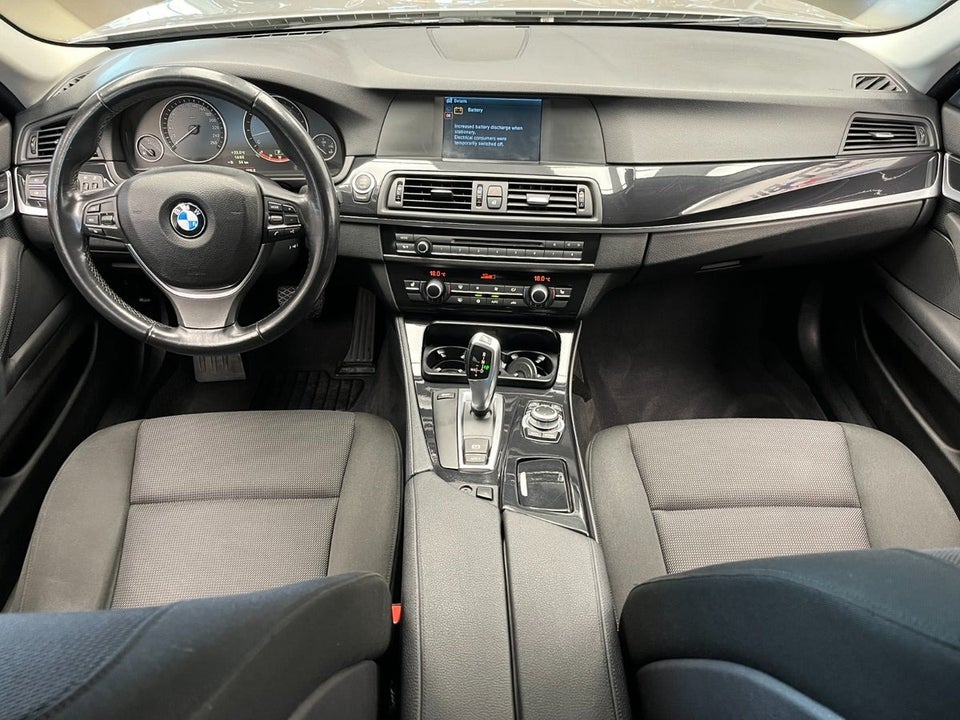 BMW 523i 3,0 Touring aut. 5d