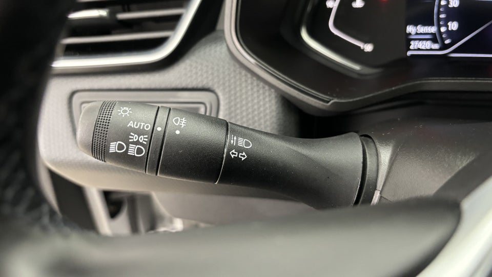 Renault Clio V 1,0 TCe 90 Intens 5d