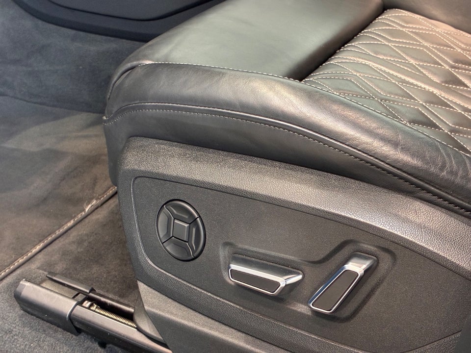 Audi e-tron 55 S-line Sportback quattro 5d