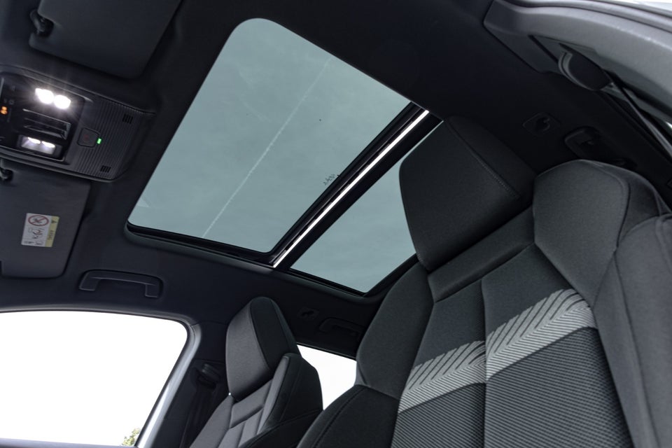 Audi Q4 e-tron 50 quattro 5d