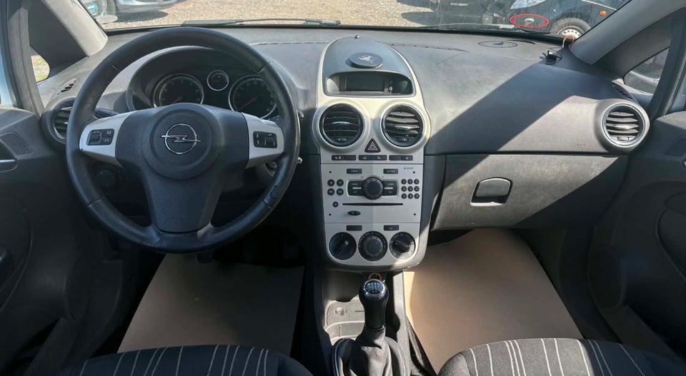 Opel Corsa 1,0 12V Enjoy 5d