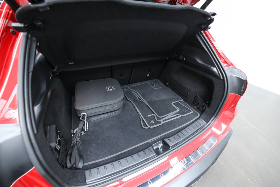 Mercedes EQA350 AMG Advance Plus 4Matic 5d