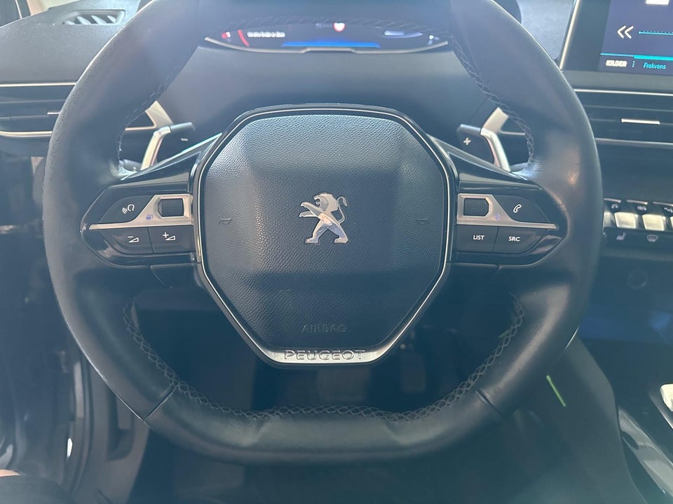 Peugeot 3008 1,6 BlueHDi 120 Allure EAT6 5d