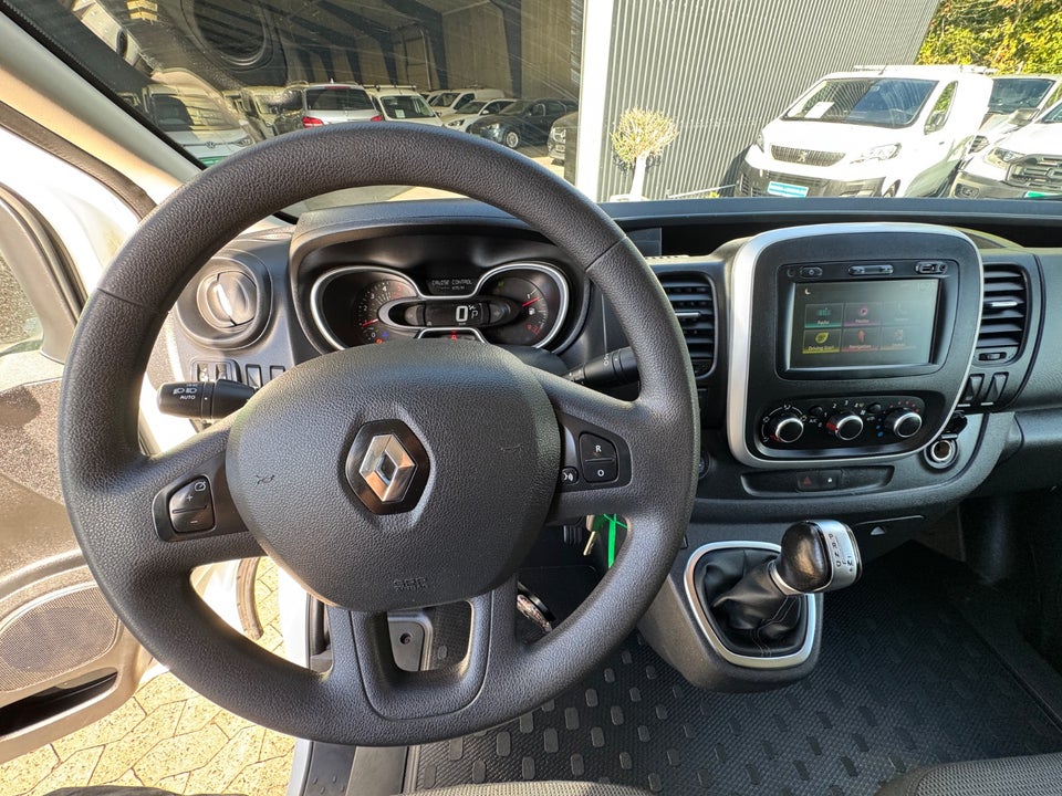 Renault Trafic T29 2,0 dCi 145 L2H1 EDC