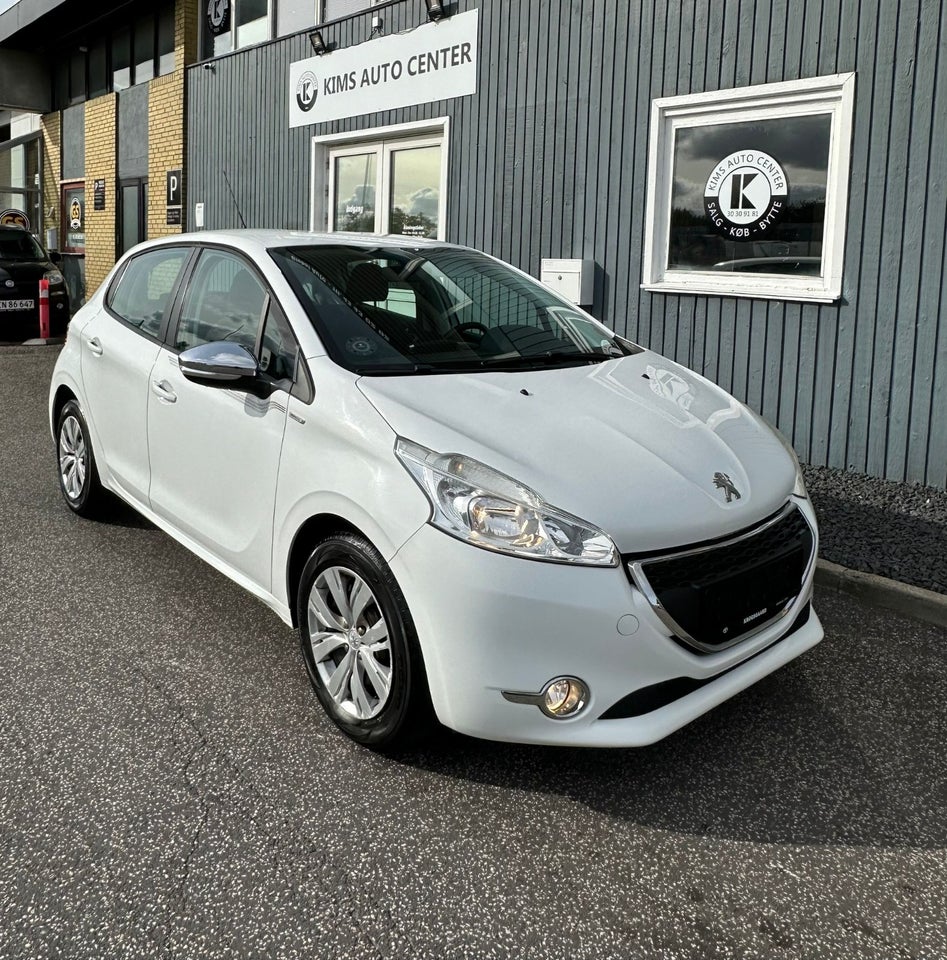 Peugeot 208 1,0 VTi Active+ 5d