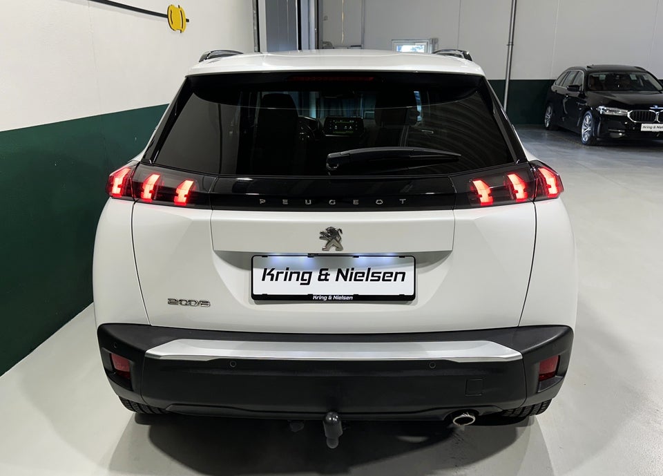 Peugeot 2008 1,5 BlueHDi 130 Allure EAT8 5d