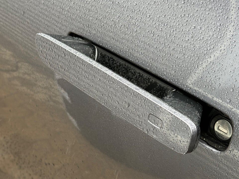 Hongqi E-HS9 99 Exclusive Black Edition 5d