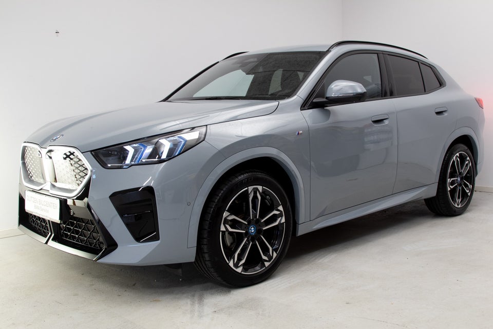 BMW iX2 eDrive20 Fully Charged M-Sport 5d