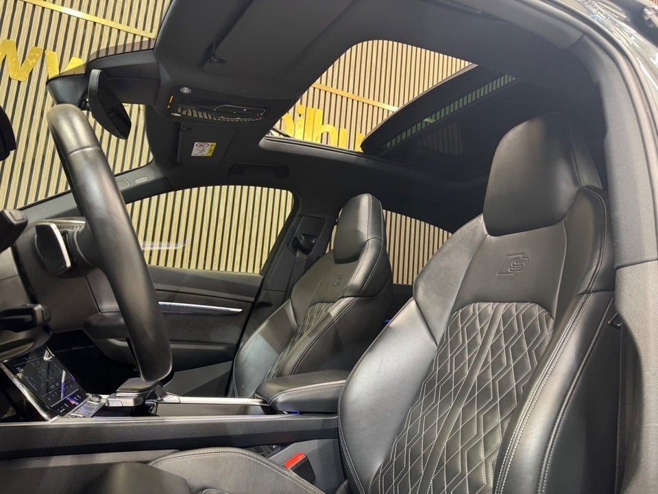 Audi e-tron 55 S-line Sportback quattro 5d