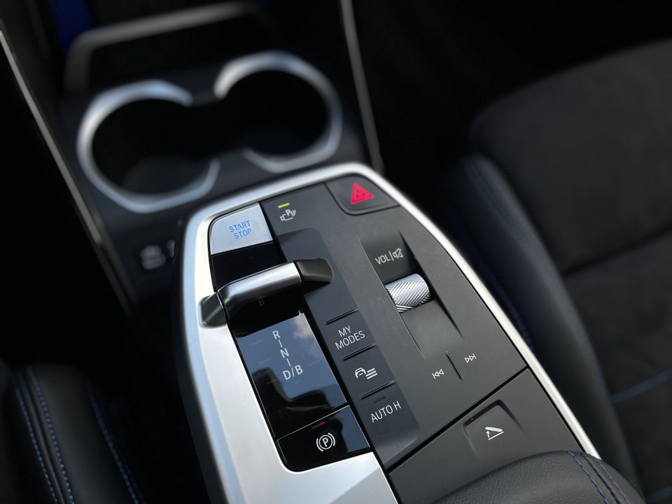 BMW iX2 eDrive20 M-Sport 5d