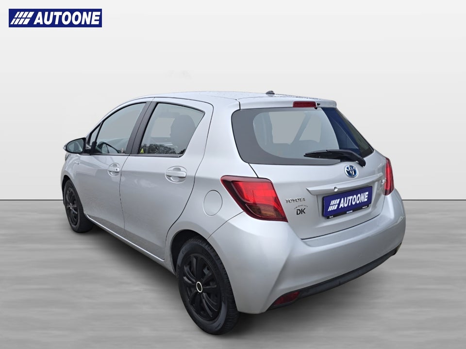 Toyota Yaris 1,5 Hybrid H1 e-CVT 5d