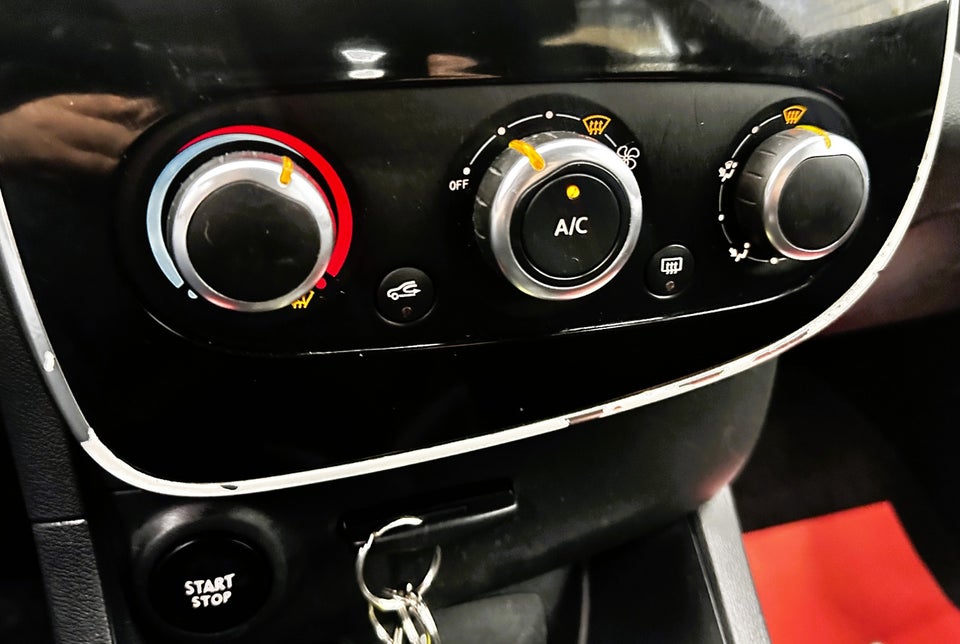 Renault Clio IV 0,9 TCe 90 Expression 5d