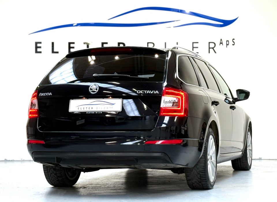 Skoda Octavia 1,6 TDi 110 Style Combi DSG 5d