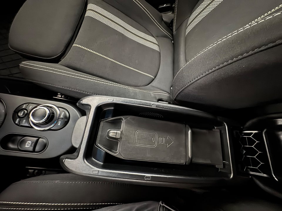 MINI Cooper SE Classic Trim 3d