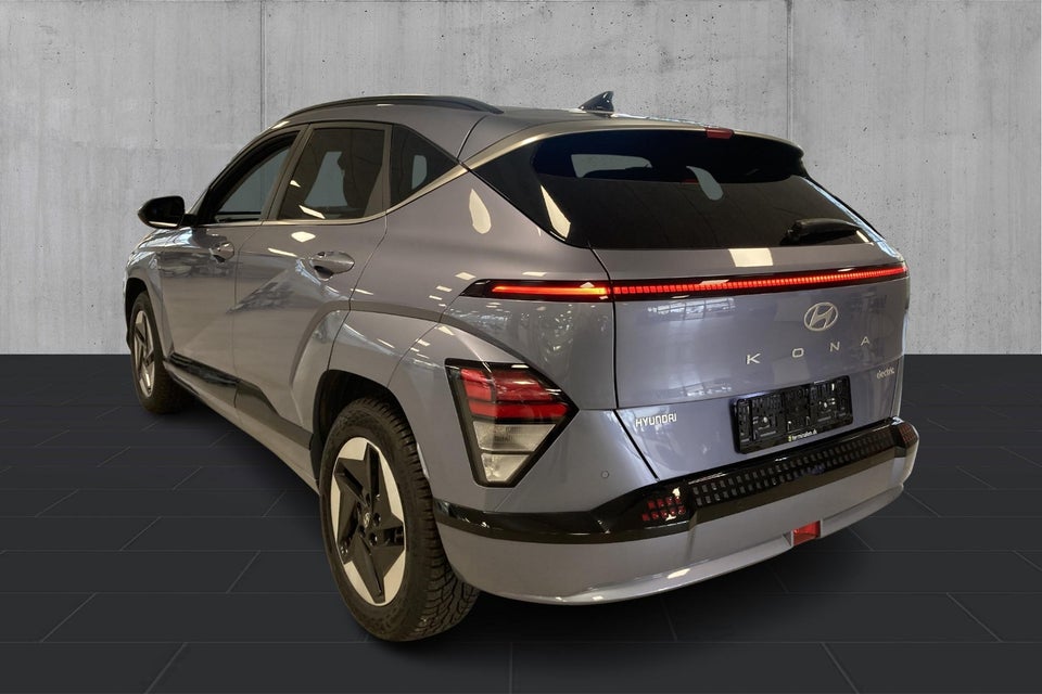Hyundai Kona 48 EV Essential 5d