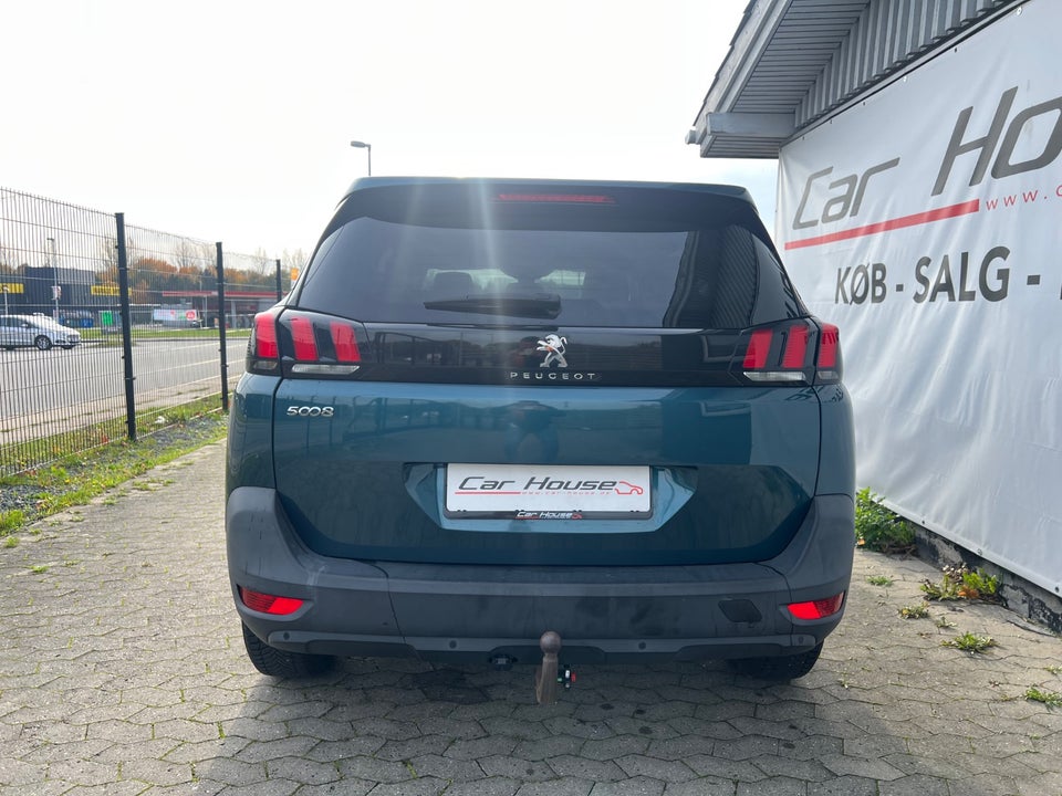 Peugeot 5008 1,2 PureTech 130 Allure 7prs 5d
