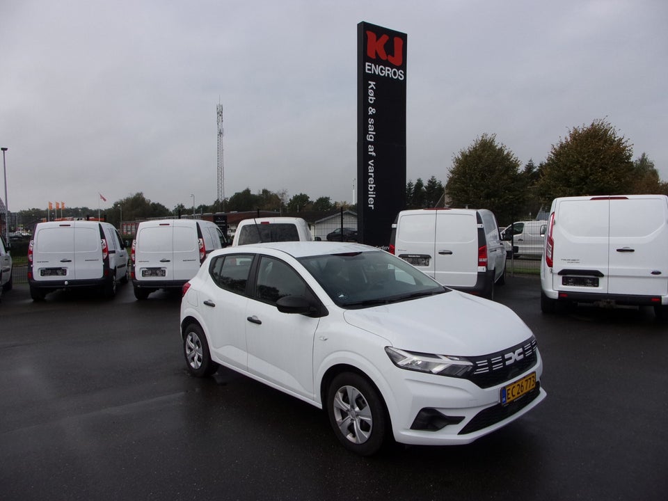 Dacia Sandero 1,0 TCe 90 Essential Van 5d