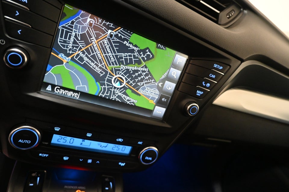 Toyota Avensis 1,8 VVT-i T2 Selected Touring Sports MDS 5d