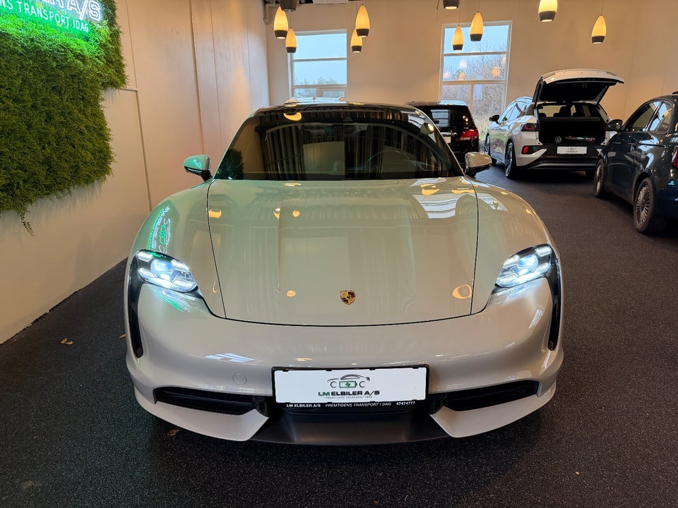 Porsche Taycan Turbo Performance+ 4d