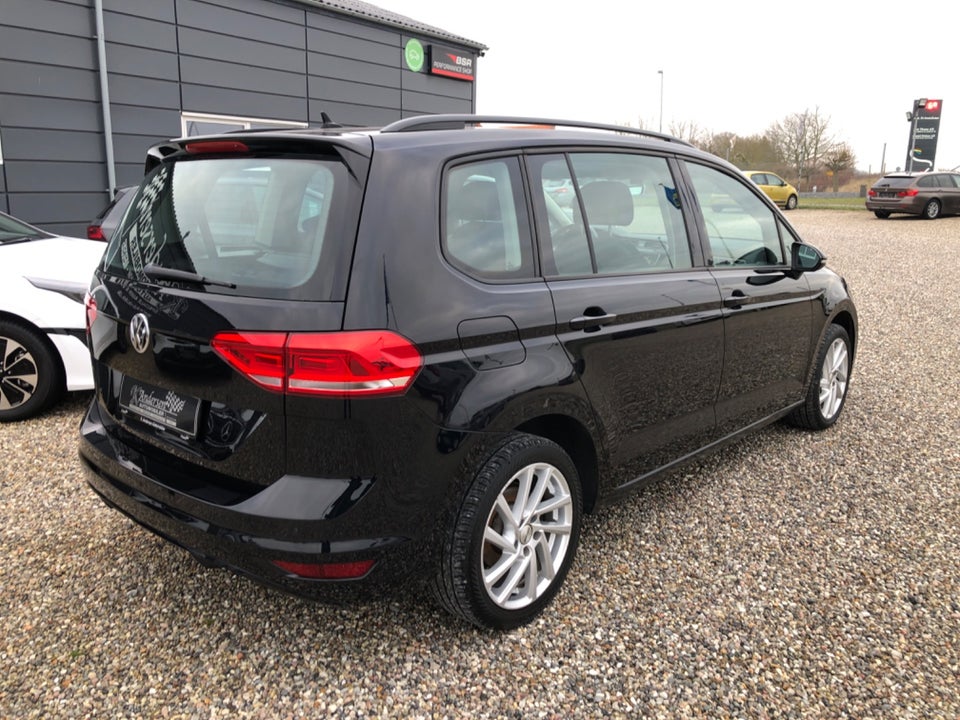 VW Touran 1,6 TDi 110 Comfortline DSG 7prs 5d