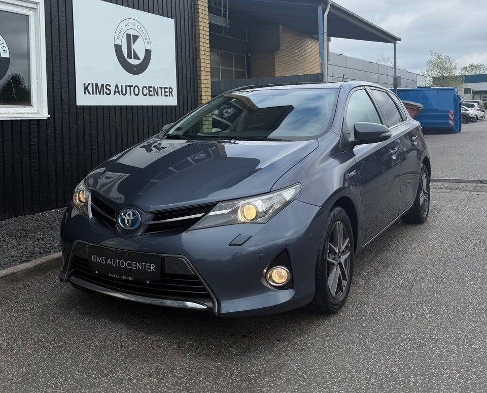 Toyota Auris 1,8 Hybrid H2 Comfort CVT 5d