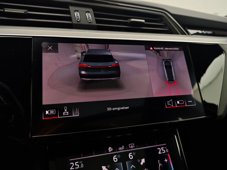 Audi e-tron 55 quattro 5d