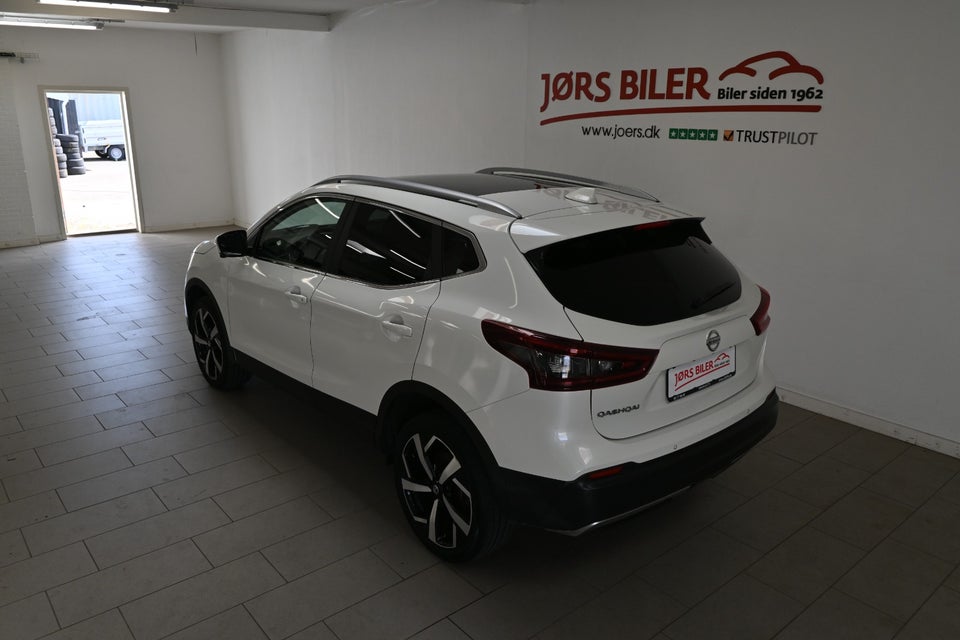 Nissan Qashqai 1,3 Dig-T 140 Tekna 5d