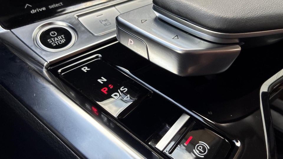 Audi Q8 e-tron 50 Prestige quattro 5d