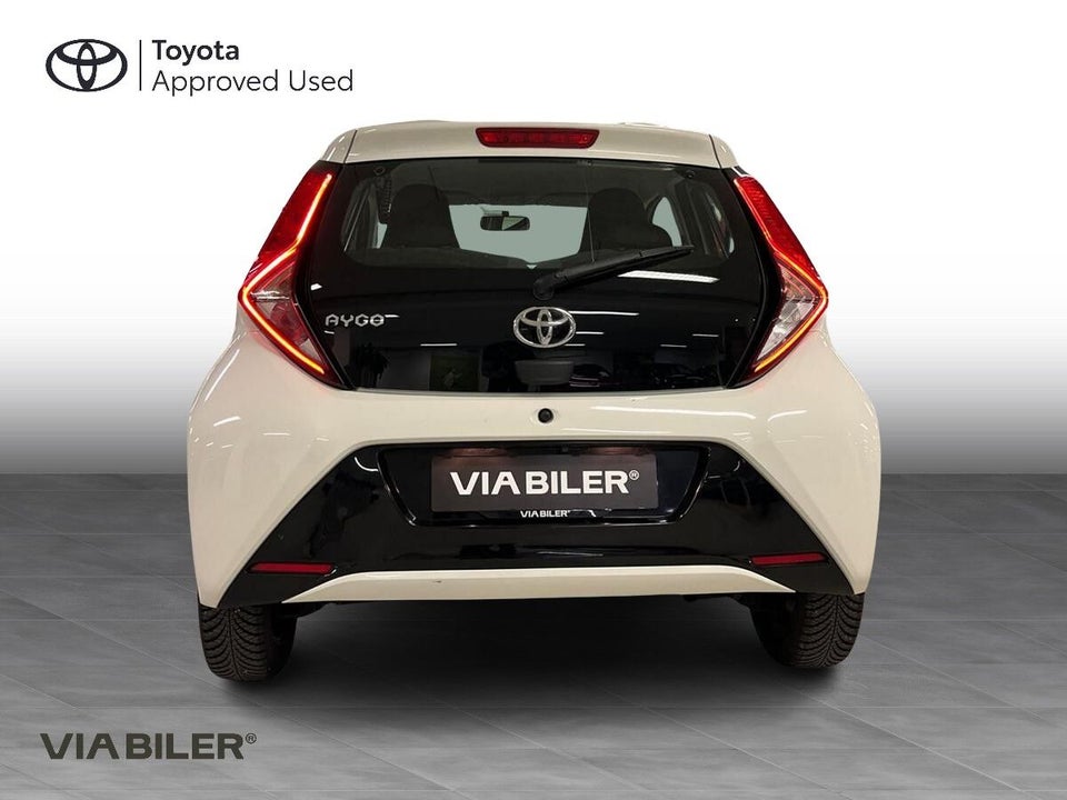 Toyota Aygo 1,0 VVT-i x-plore 5d