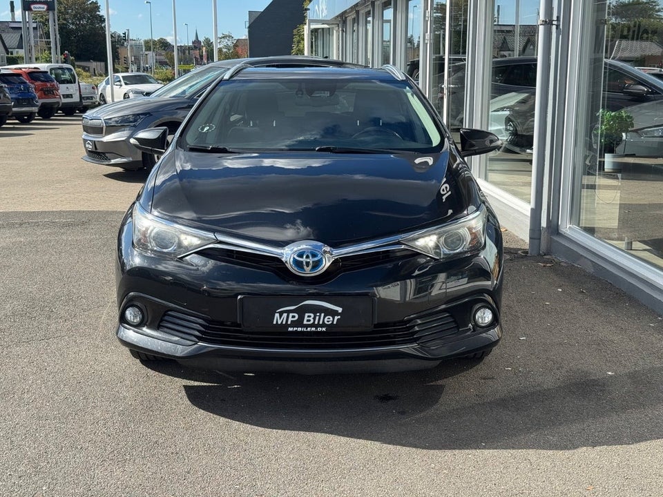 Toyota Auris 1,8 Hybrid H2 Comfort Touring Sports CVT 5d