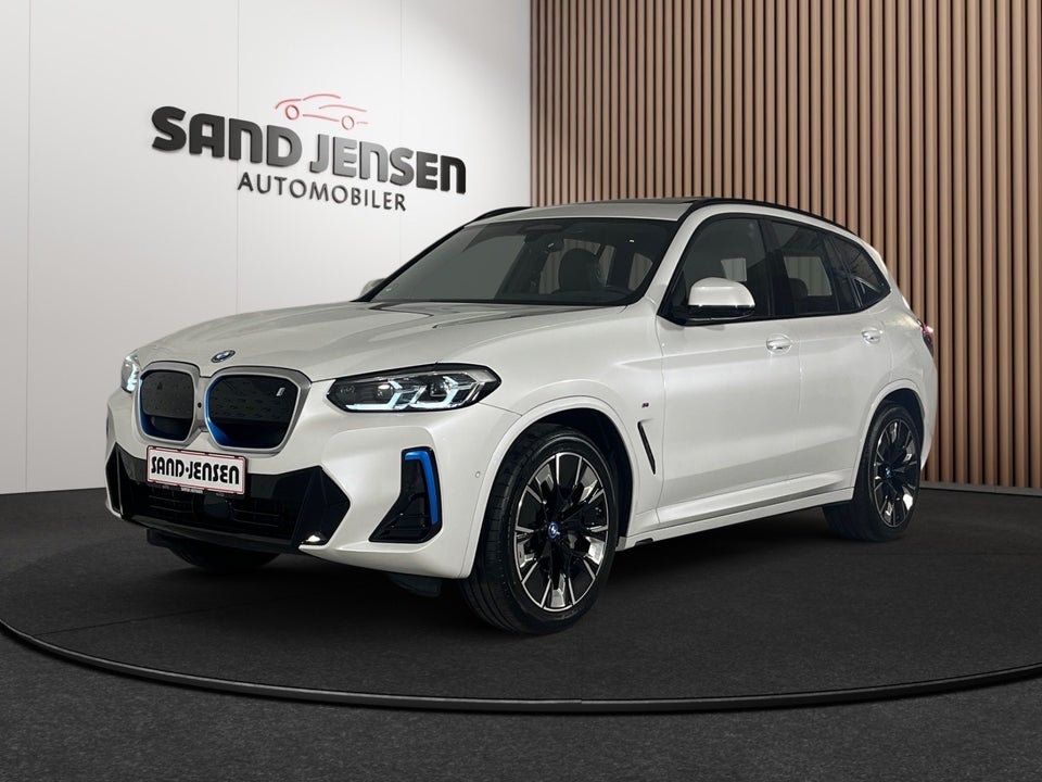 BMW iX3 Charged Plus Van 5d