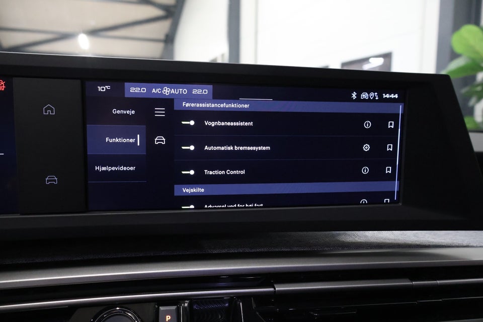 Peugeot e-5008 77 Allure Pack 7prs 5d