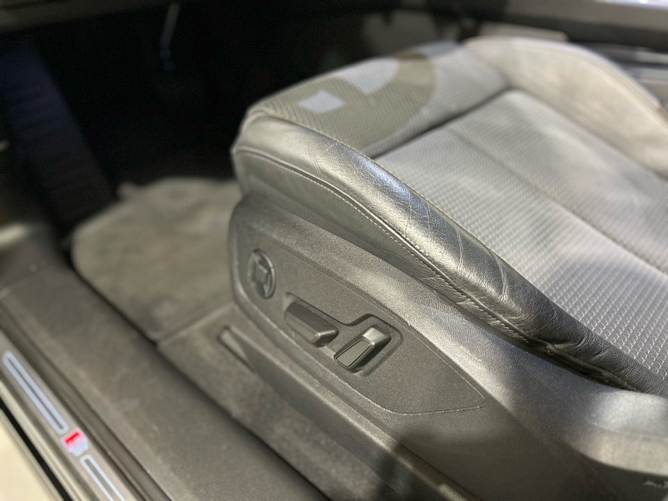 Audi e-tron 55 Black Edition S-line quattro 5d