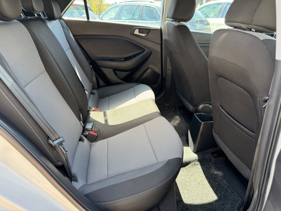 Hyundai i20 1,25 Trend Vision 5d