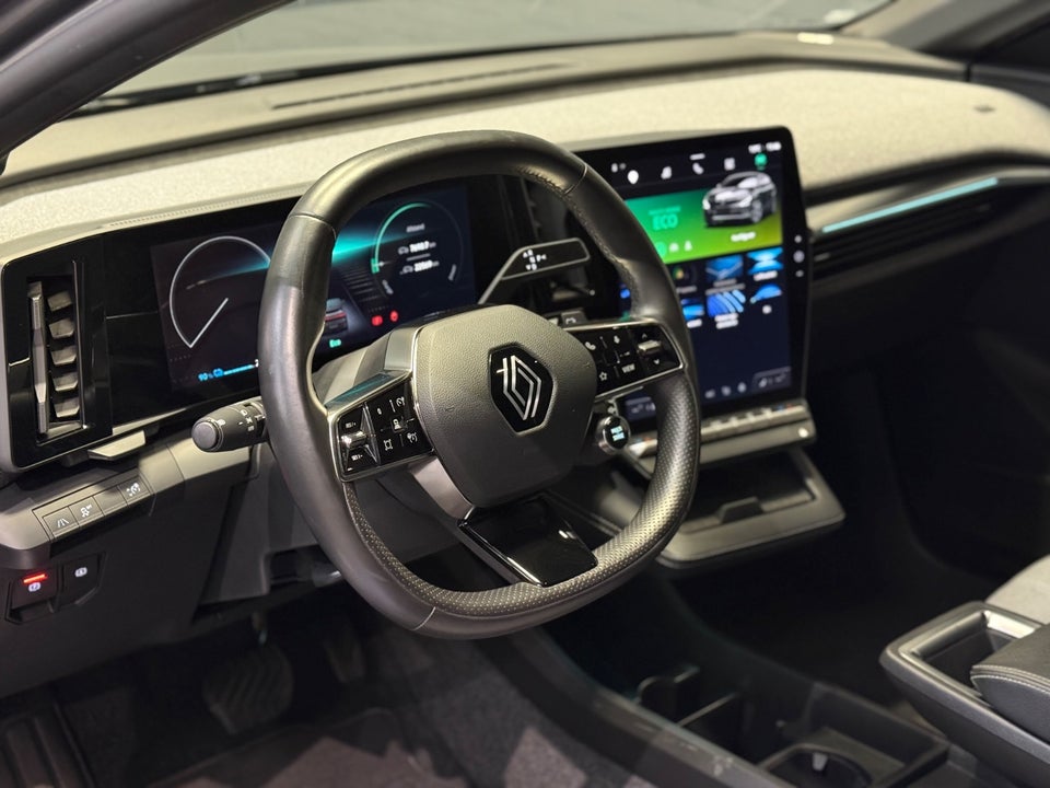 Renault Megane E-Tech 60 Techno 5d