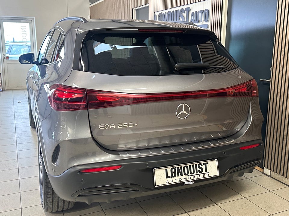 Mercedes EQA250+ AMG Line Advance Plus 5d