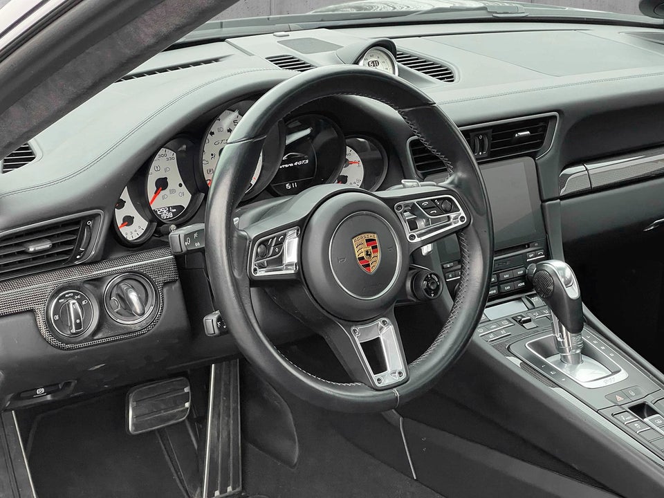 Porsche 911 Carrera 4 GTS 3,0 Coupé PDK 2d
