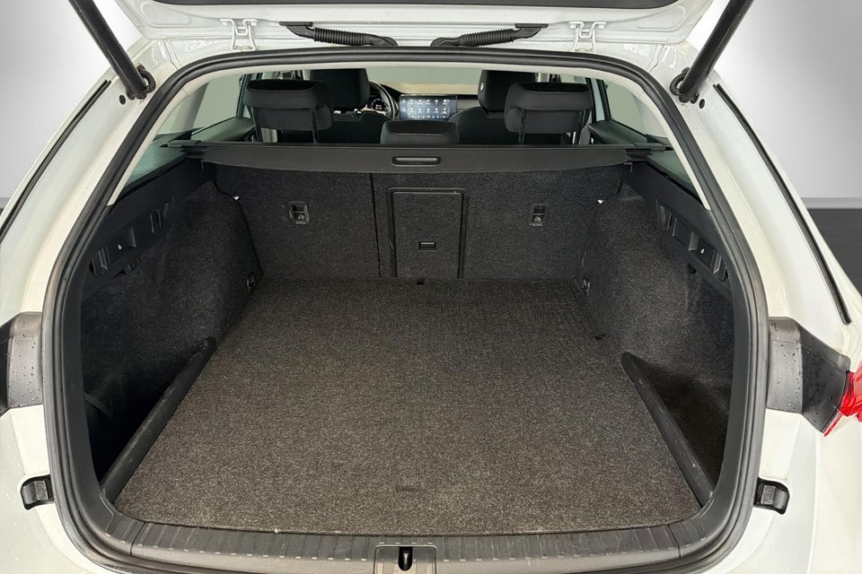 Skoda Octavia 1,4 TSi iV Plus Combi DSG 5d