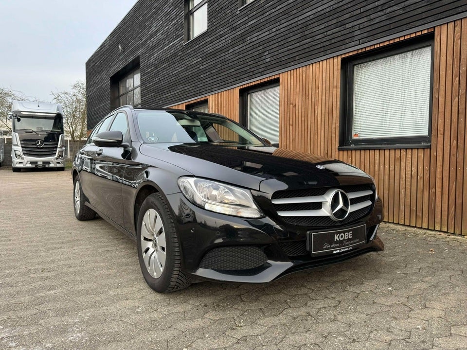 Mercedes C220 d 2,2 Avantgarde stc. aut. 5d