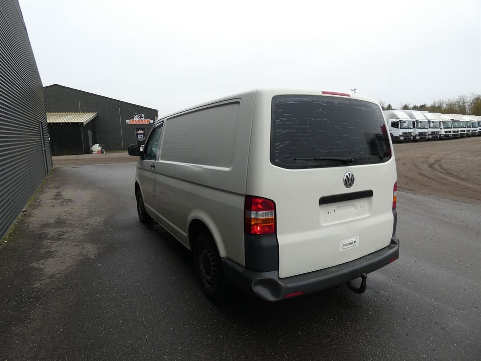 VW Transporter 1,9 TDi 102 lang 5d