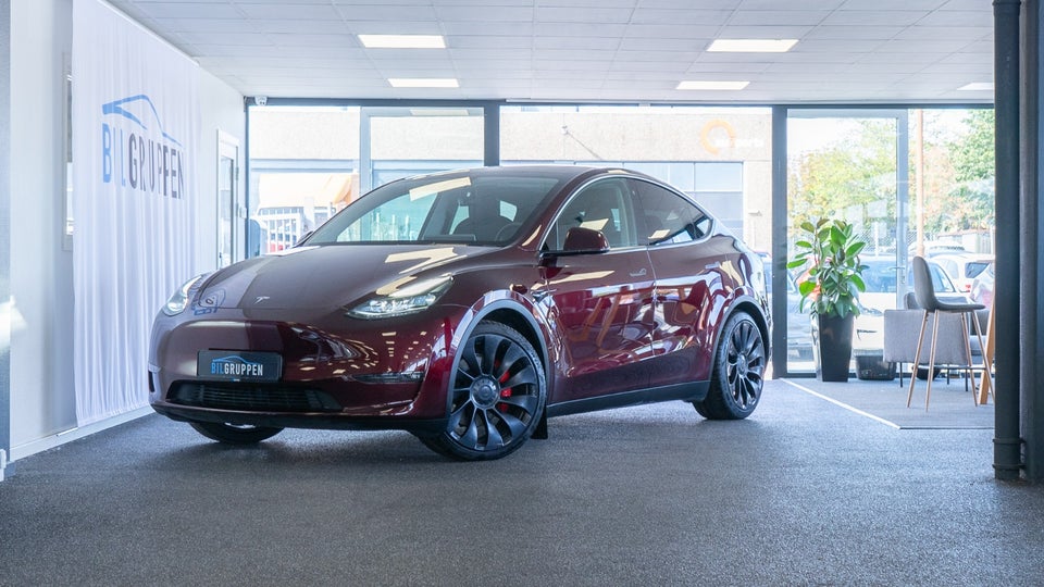 Tesla Model Y Performance AWD 5d